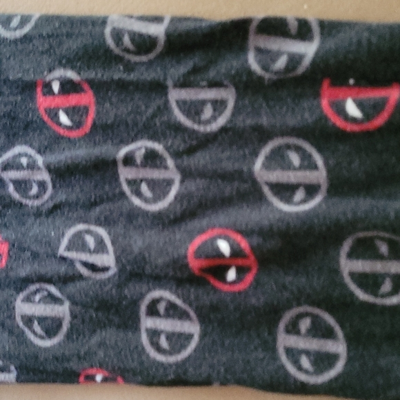 Marvel size Small 2 piece pajama set - Picture 9 of 9